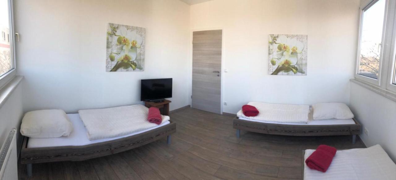 Pension Gaestehaus Kautz Карлсруэ Экстерьер фото