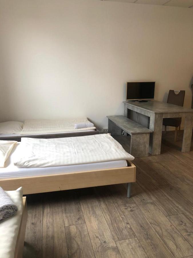 Pension Gaestehaus Kautz Карлсруэ Экстерьер фото