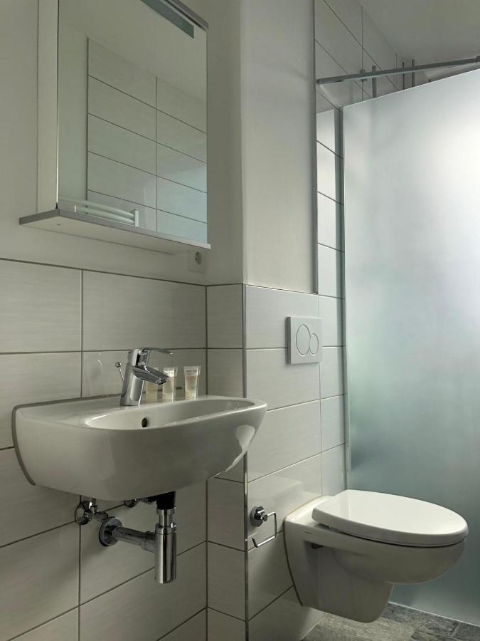 Pension Gaestehaus Kautz Карлсруэ Экстерьер фото
