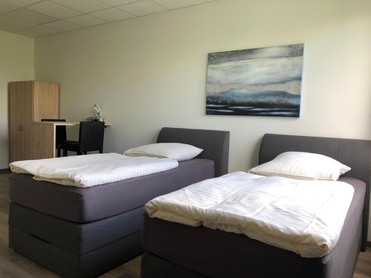 Pension Gaestehaus Kautz Карлсруэ Экстерьер фото